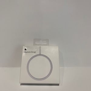 Apple MagSafe Charger New